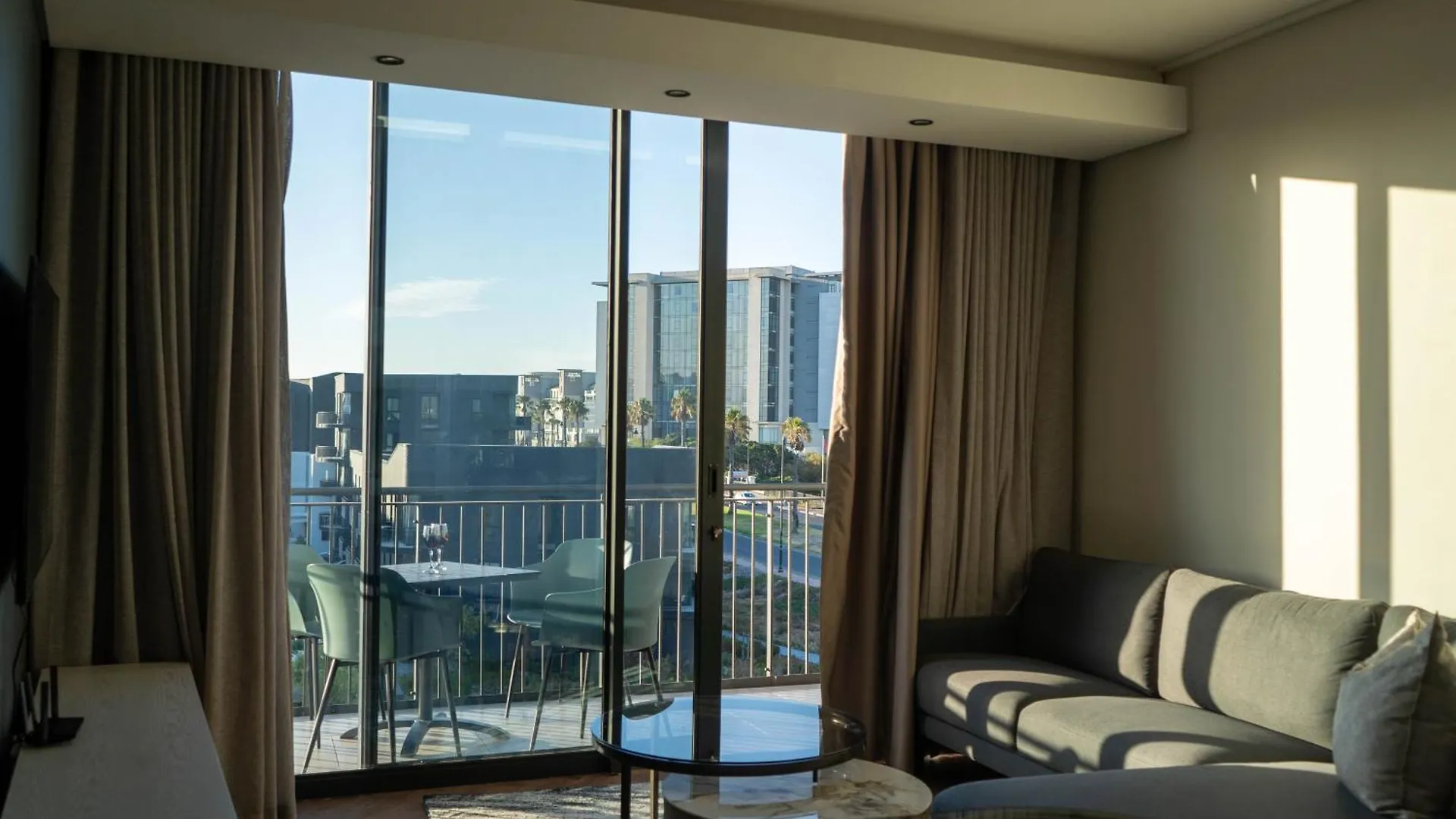 On Park 516 At Century City Cape Town